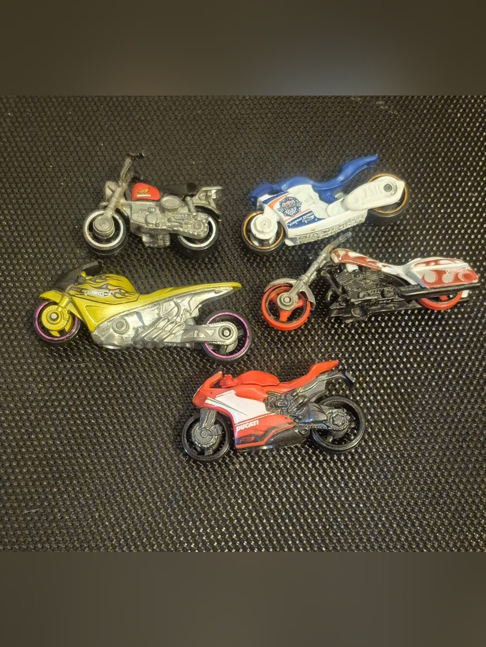 Hot Wheels Mattel Motorcycle Lot of 5 Ducati Diecast Bikes Mixed Vintage Toy